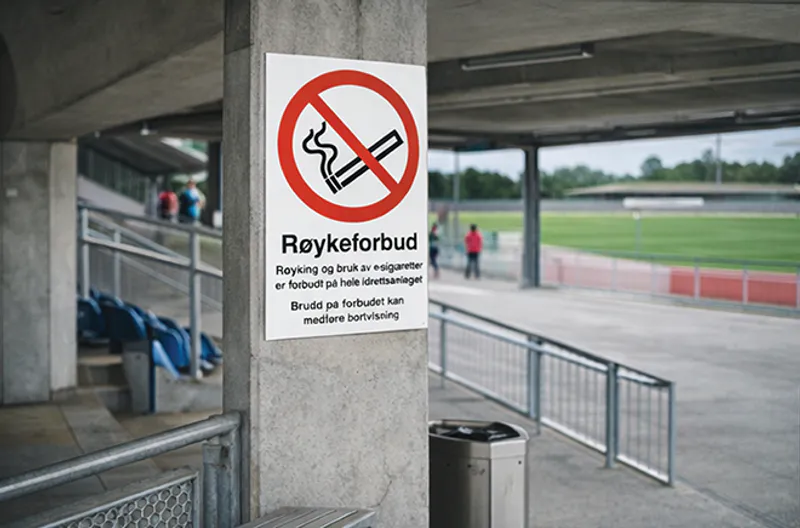Røyking og e-sigaretter forbudt – skilt
